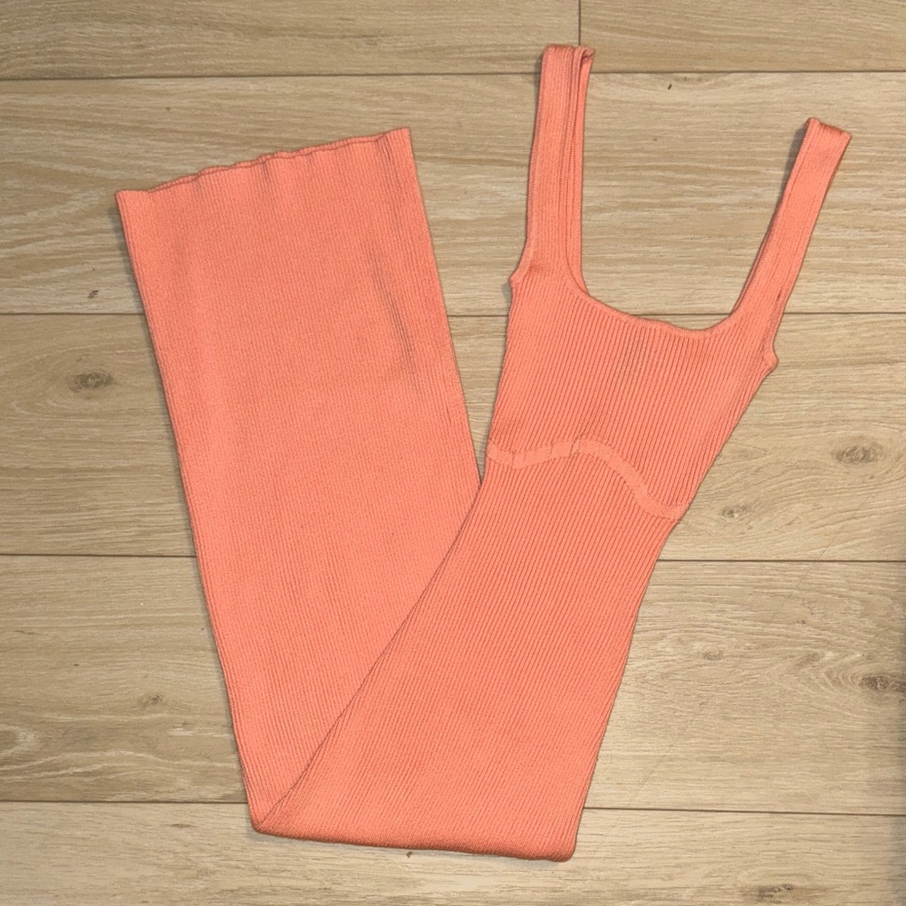 Windsor Peach Ribbed Midi Dress